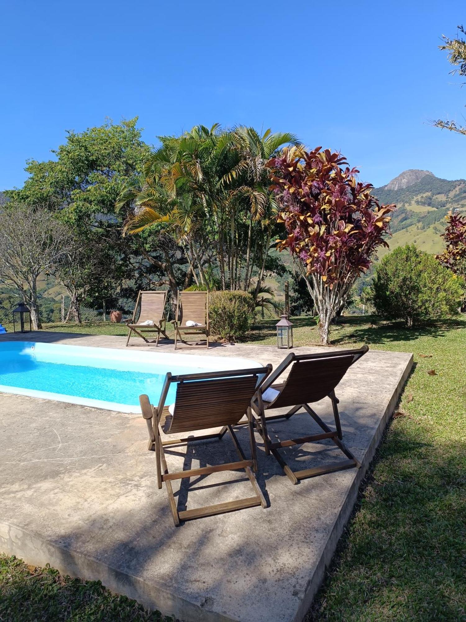 Entrevistas Chales E Suites São Bento do Sapucaí Exterior photo
